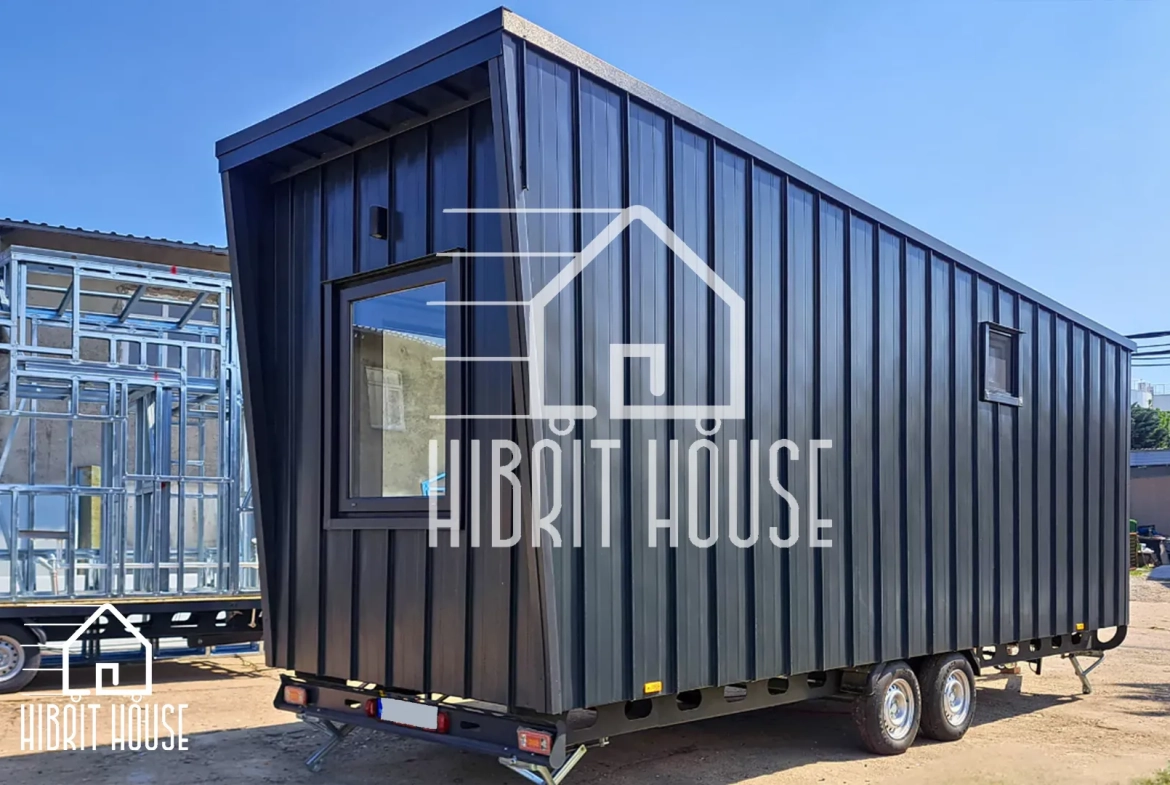 pitch black 7 metre tiny house