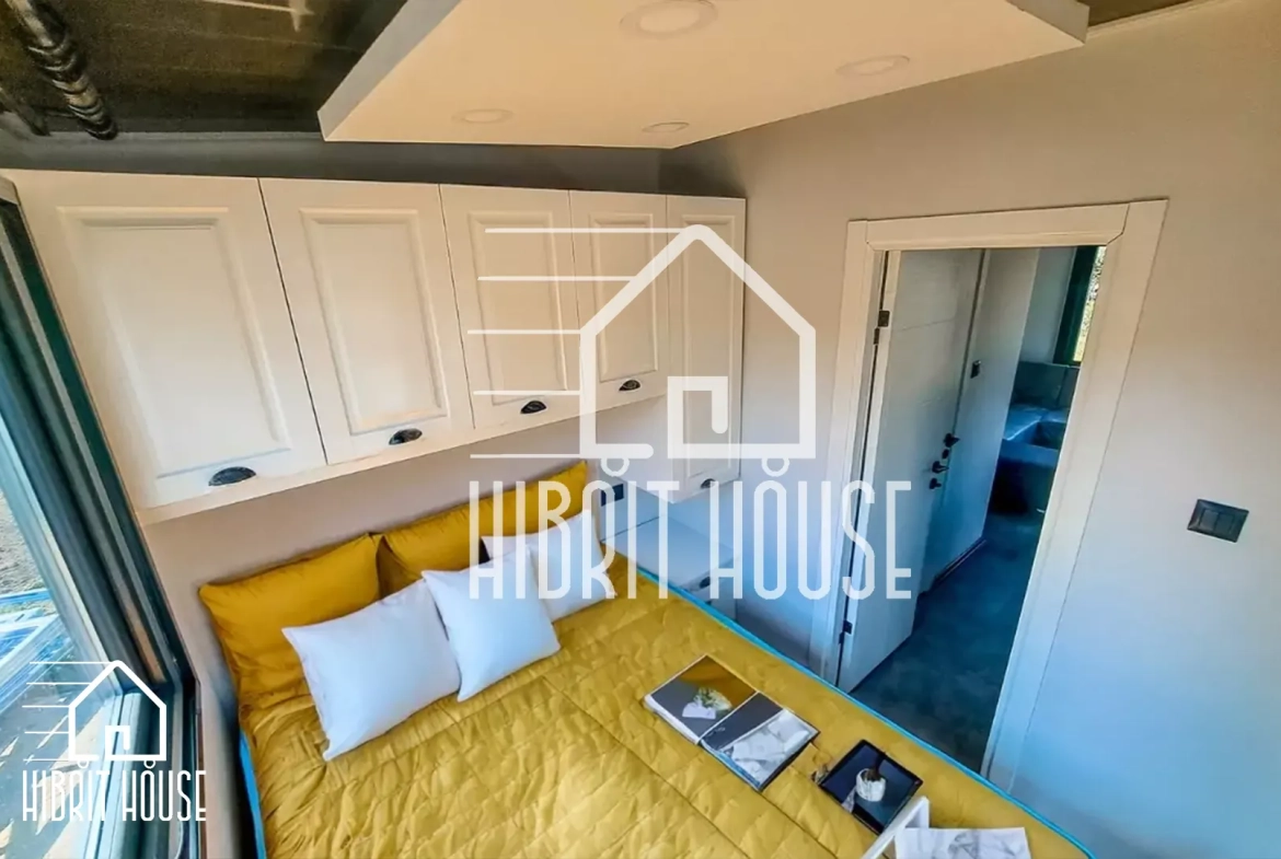 pitch black 7 metre tiny house yatak odası